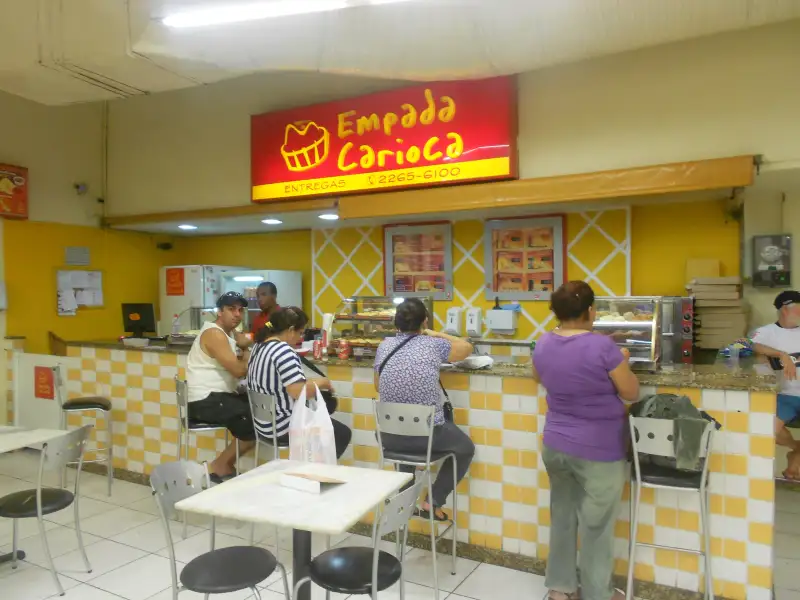 Empada do Rio au poulet et aux aromates