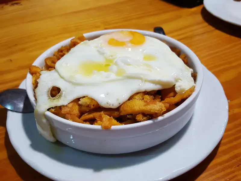 Migas espagnoles au chorizo et aux poivrons